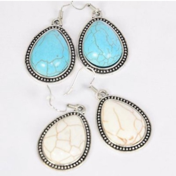 Antique vintage style semi precious stone teardrop shape earrings - Picture 2 of 4